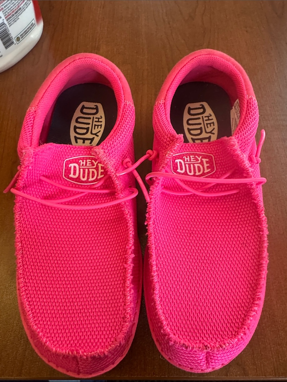 Hey Dude Wally Youth Funk Mono Electric Pink Shoes Size YT4 / EU 36 Lightweight